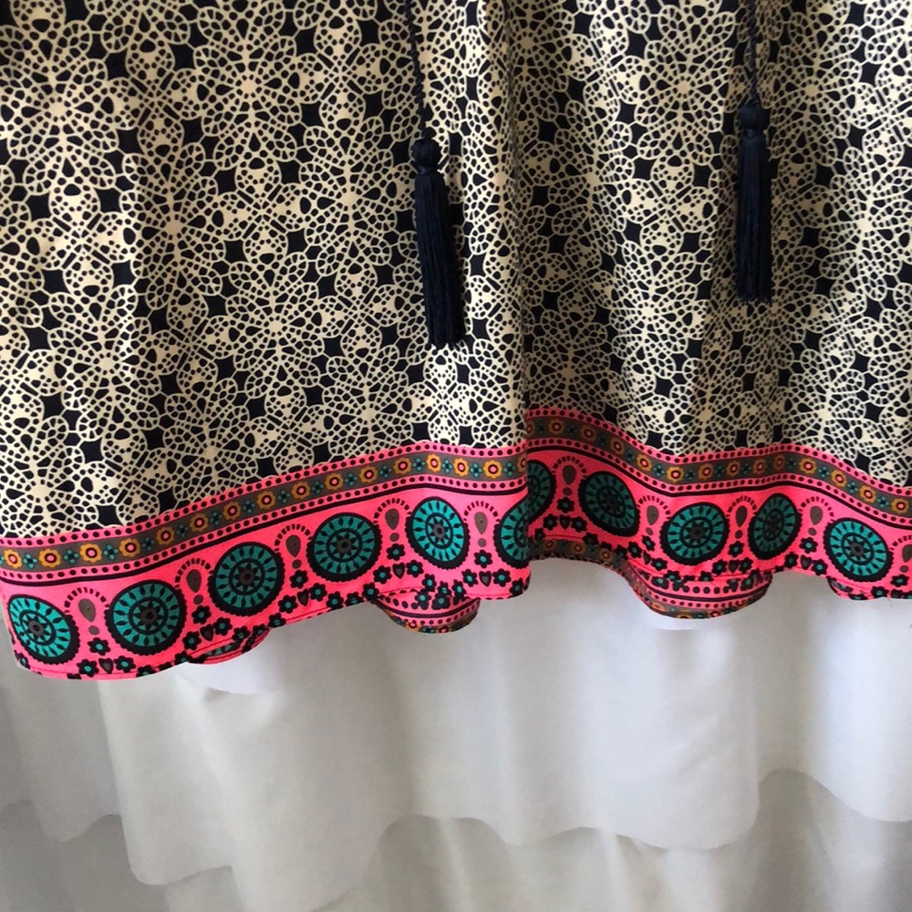 Unique Top - Picture 3 of 7